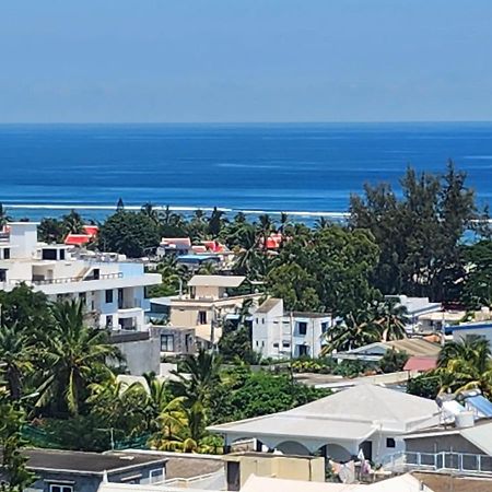 Seaview Luxury Appartment Flic en Flac Екстер'єр фото