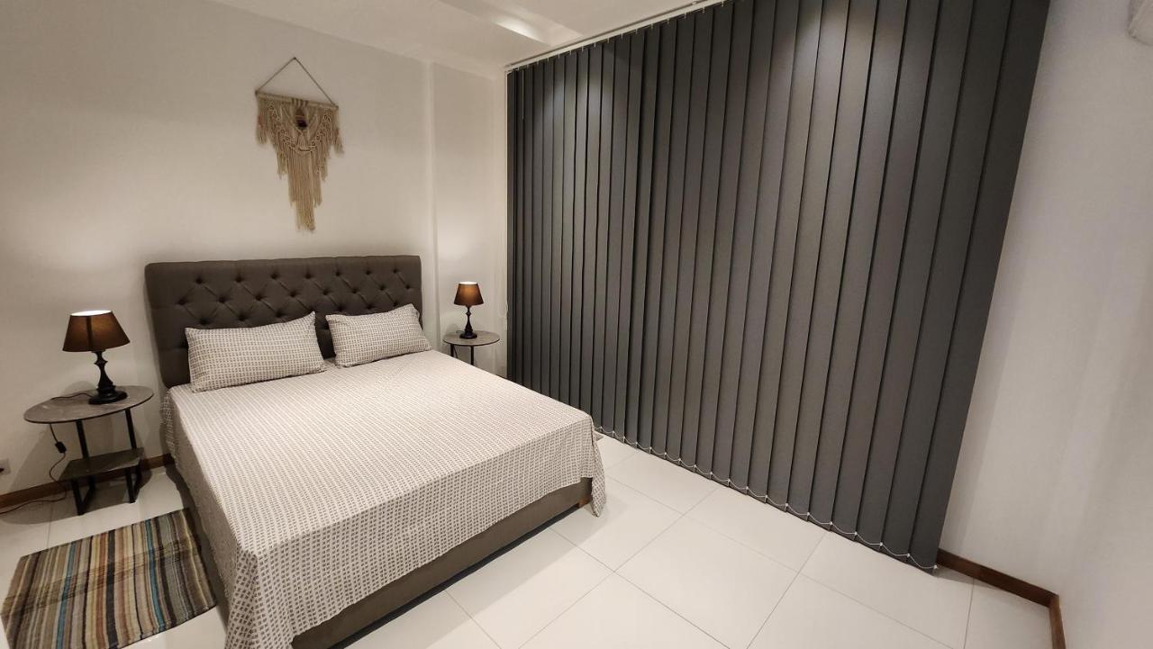 Seaview Luxury Appartment Flic en Flac Екстер'єр фото